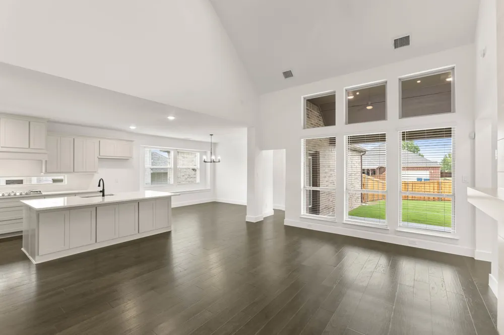 412 Newpark Boulevard DeSoto, TX 75115