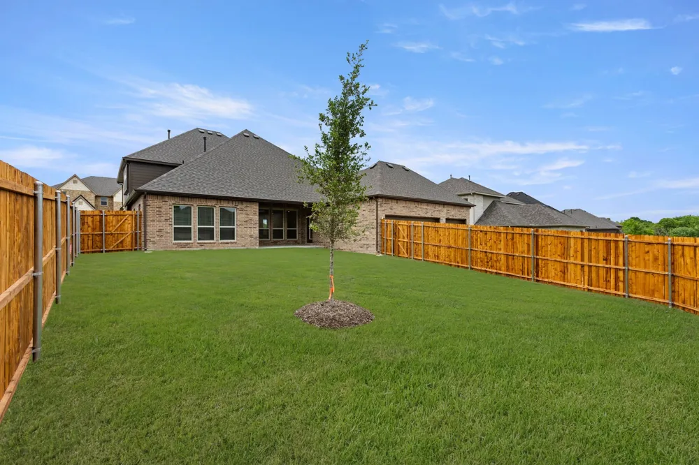 412 Newpark Boulevard DeSoto, TX 75115
