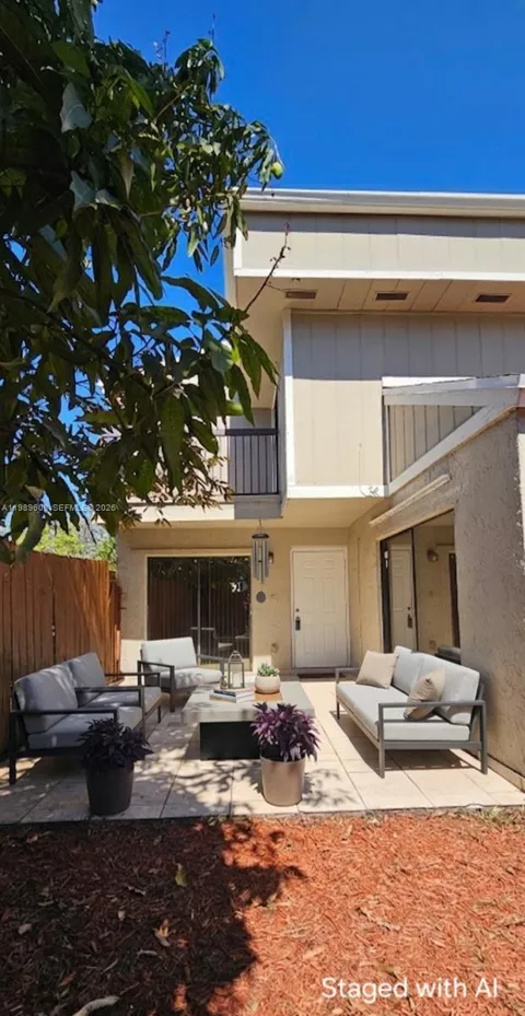 610 Commodore Dr