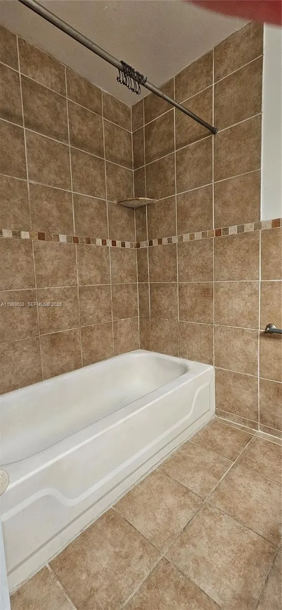 610 Commodore Dr Plantation, FL 33325