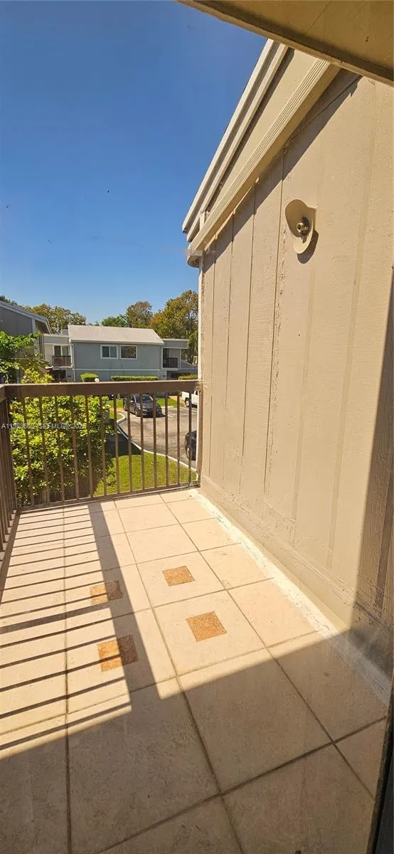 610 Commodore Dr Plantation, FL 33325