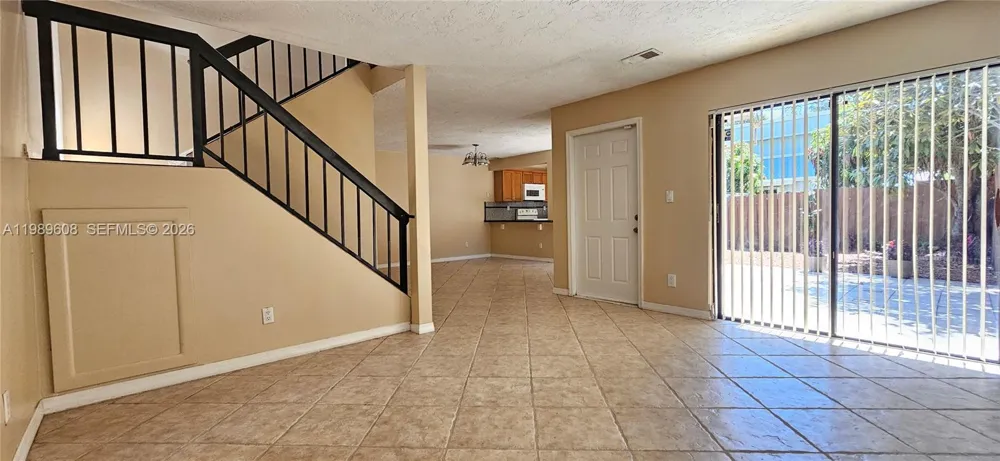 610 Commodore Dr Plantation, FL 33325