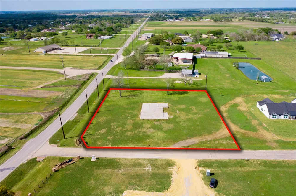 2703 Roeder Lane Crosby, TX 77532