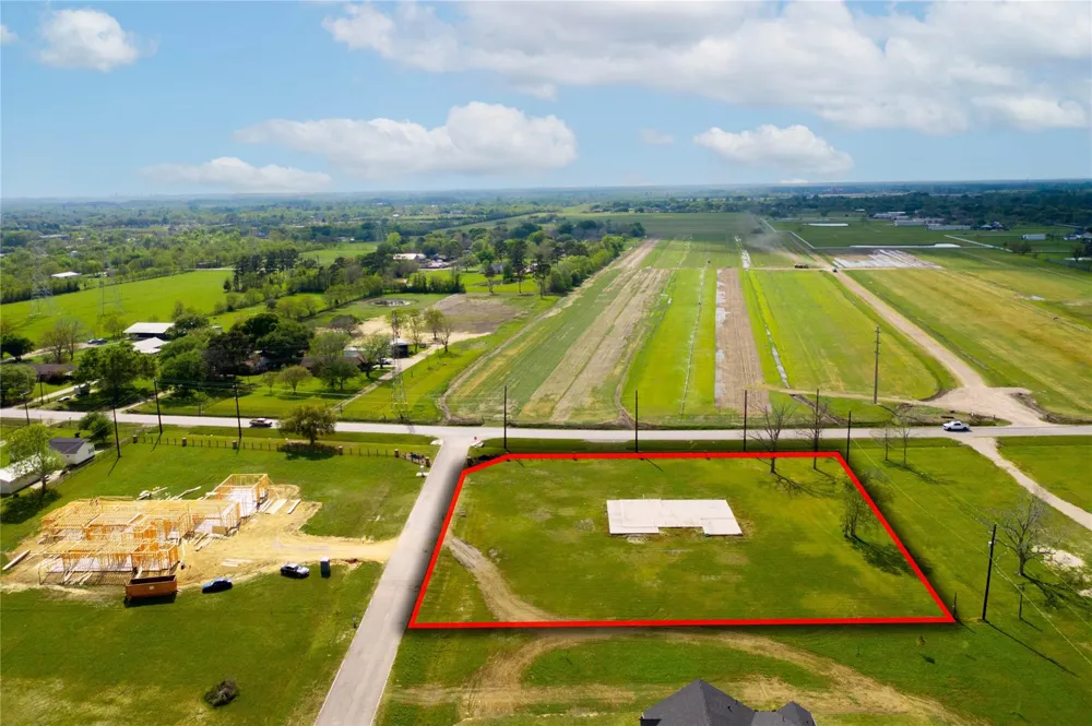 2703 Roeder Lane Crosby, TX 77532