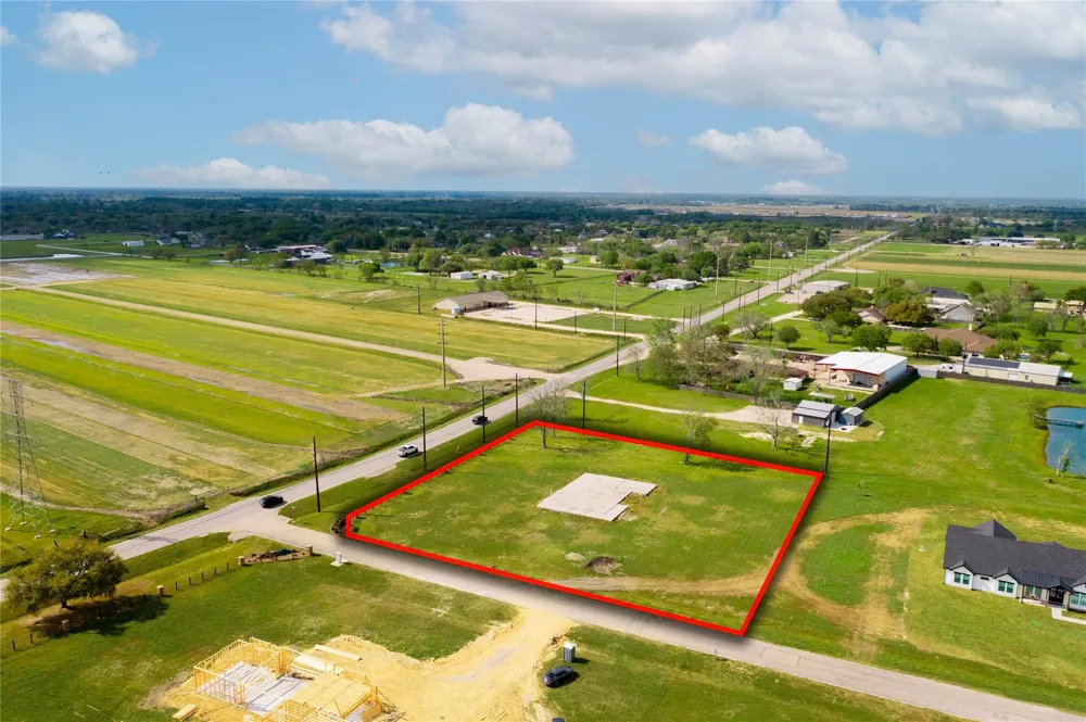 2703 Roeder Lane Crosby, TX 77532
