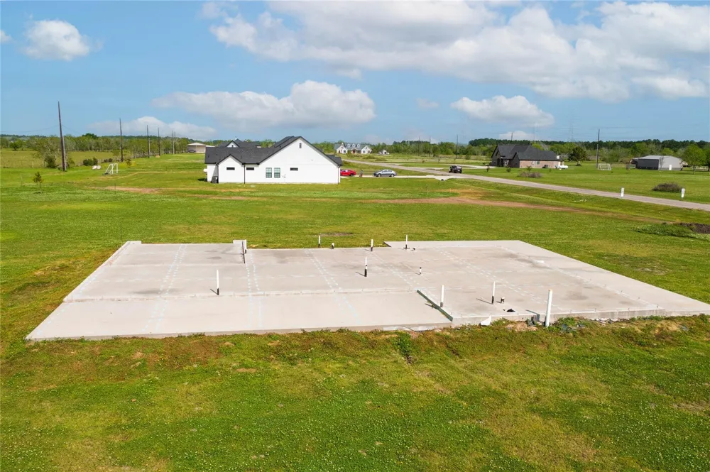2703 Roeder Lane Crosby, TX 77532