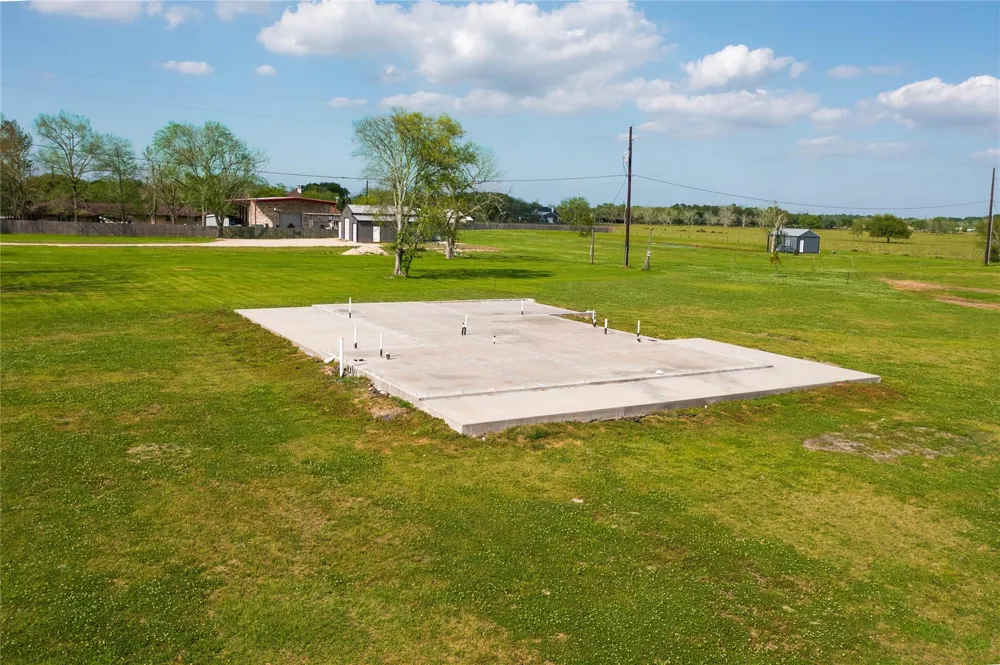 2703 Roeder Lane Crosby, TX 77532