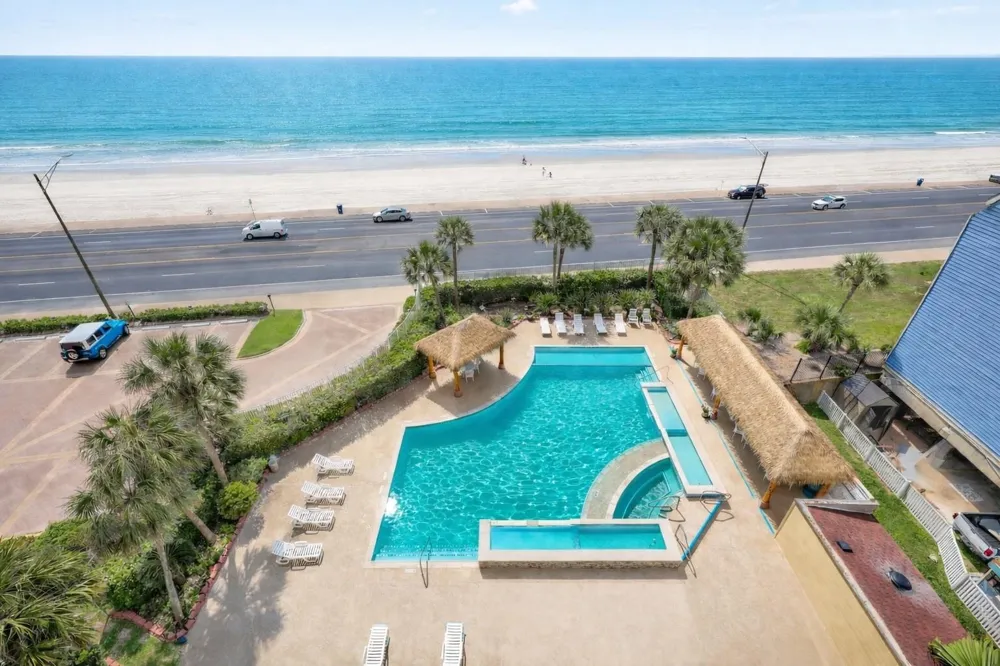 7700 Seawall Boulevard #611 Galveston, TX 77551