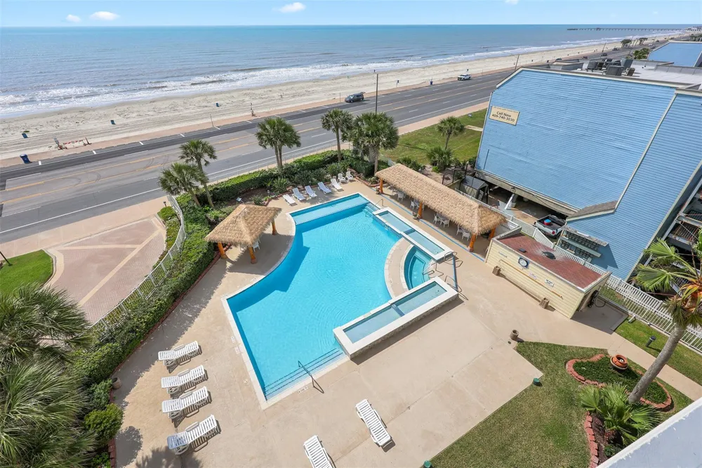 7700 Seawall Boulevard #611 Galveston, TX 77551