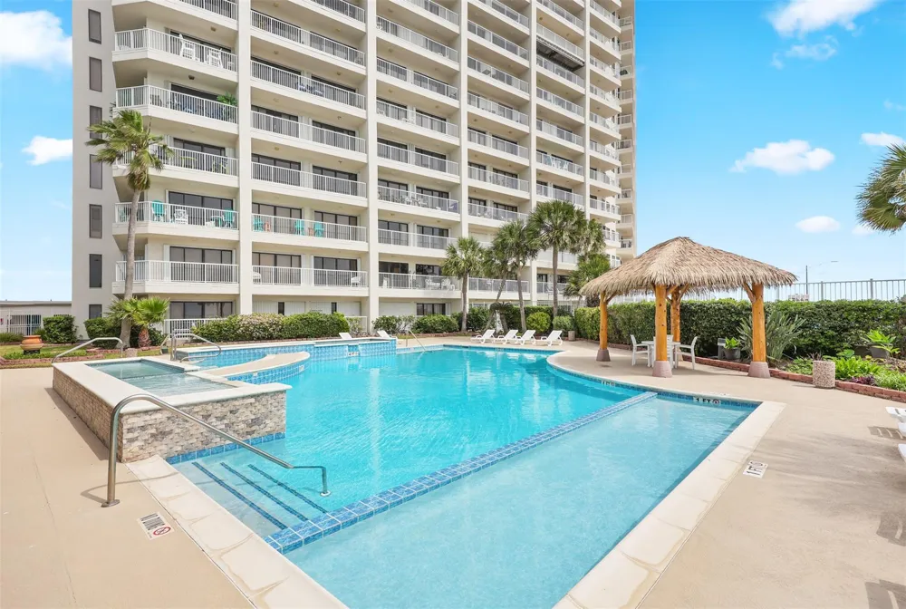 7700 Seawall Boulevard #611 Galveston, TX 77551