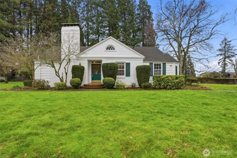 300 S Devine Road