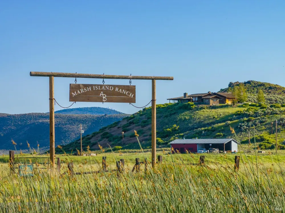 3034 State Line Road Dorris, CA 96023