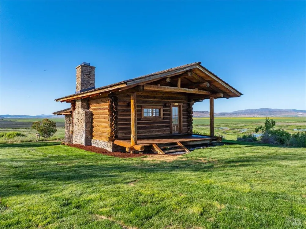 3034 State Line Road Dorris, CA 96023