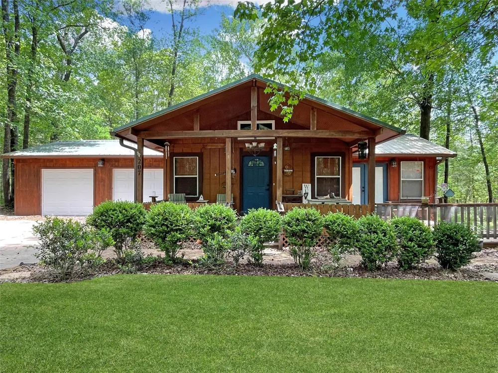 207 Arrowcrest Drive Brookeland, TX 75931