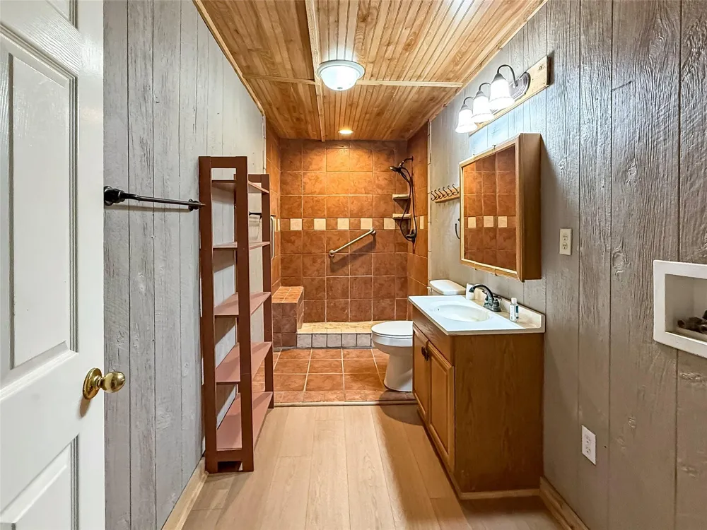 207 Arrowcrest Drive Brookeland, TX 75931