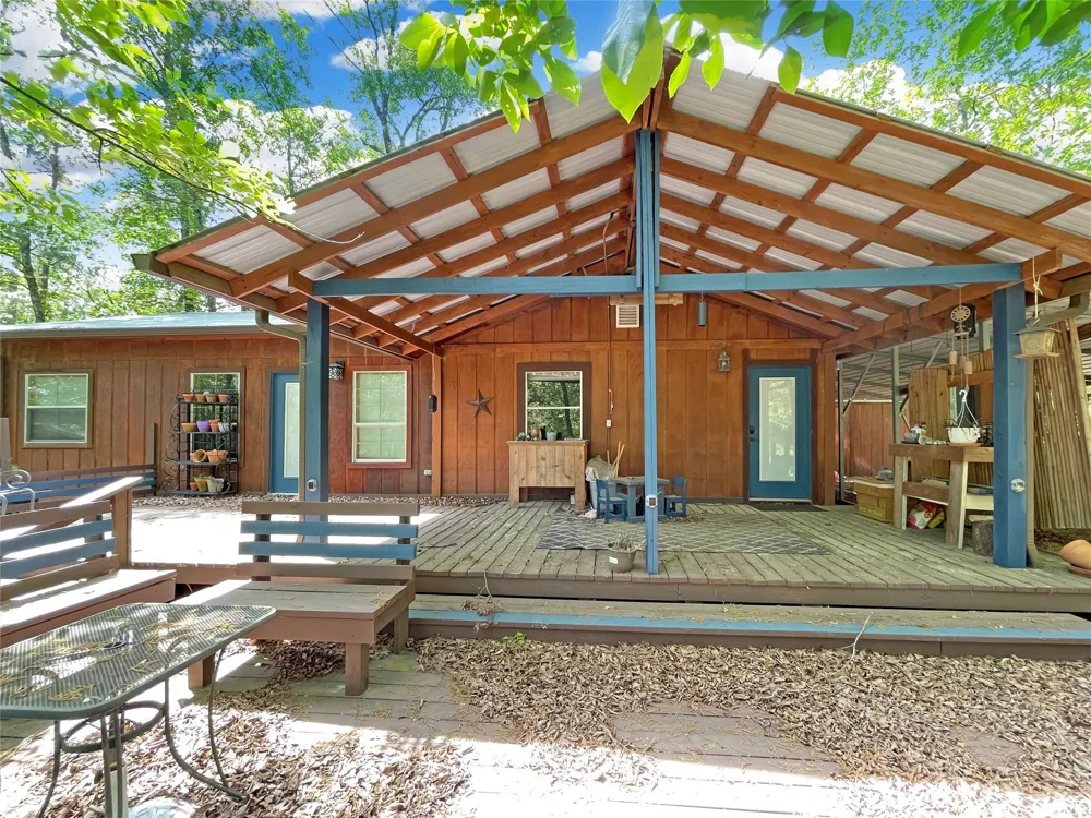 207 Arrowcrest Drive Brookeland, TX 75931