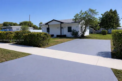 2450 NW 157th St Rd