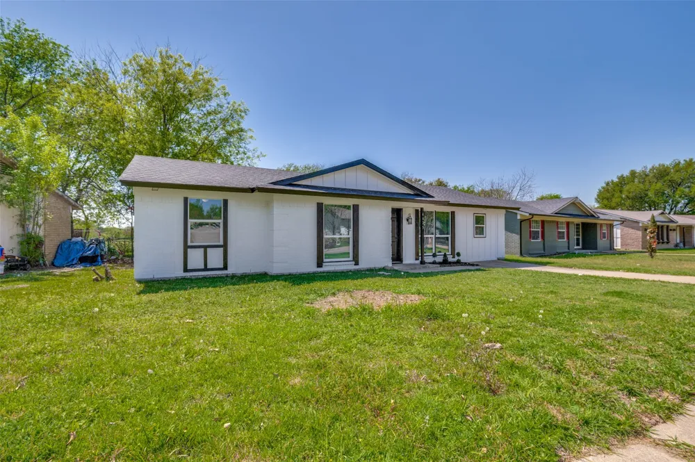 4625 Kyle Drive Balch Springs, TX 75180