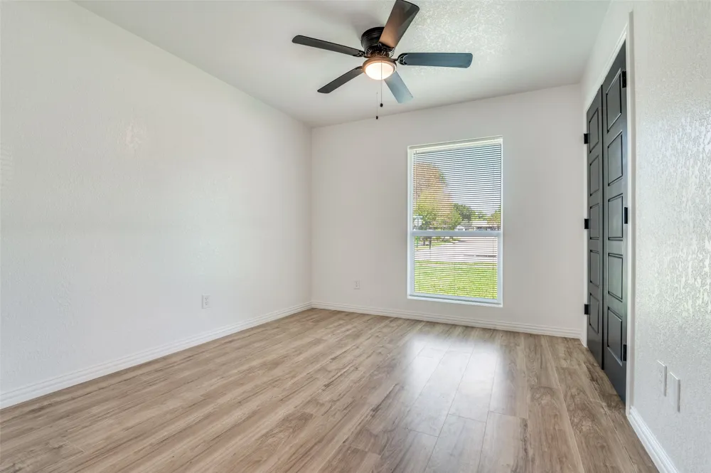4625 Kyle Drive Balch Springs, TX 75180