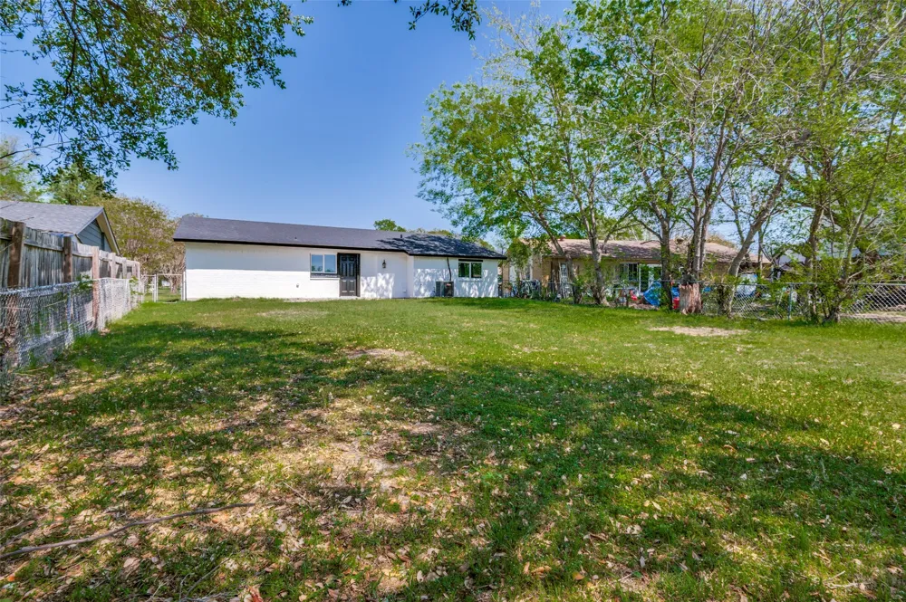 4625 Kyle Drive Balch Springs, TX 75180