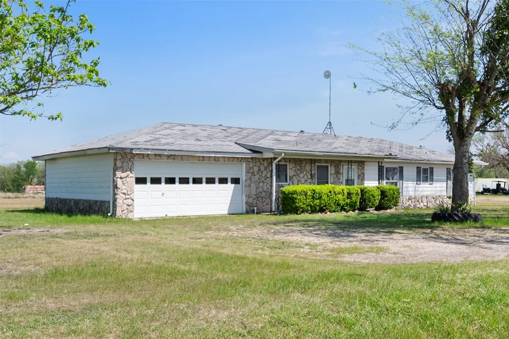 627 FM 633 Kerens, TX 75144