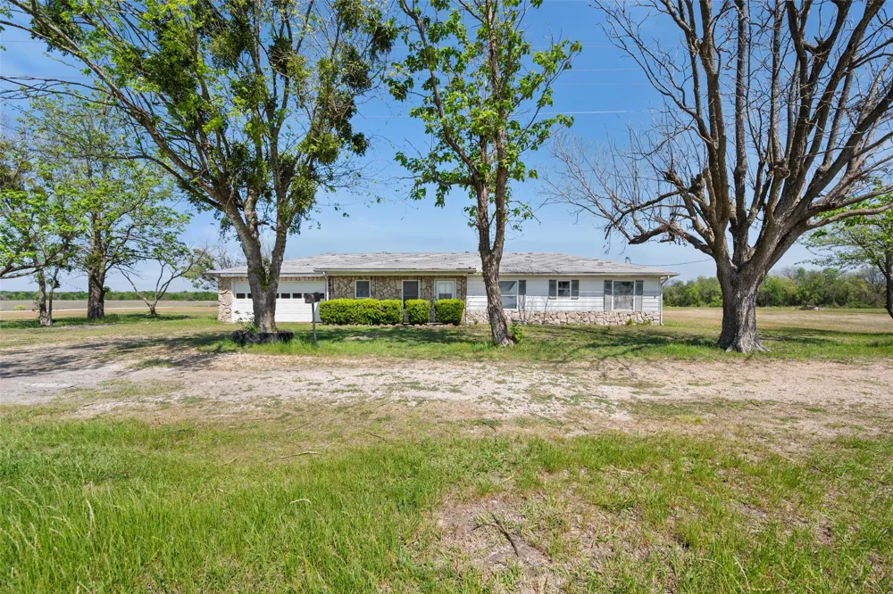 627 FM 633 Kerens, TX 75144