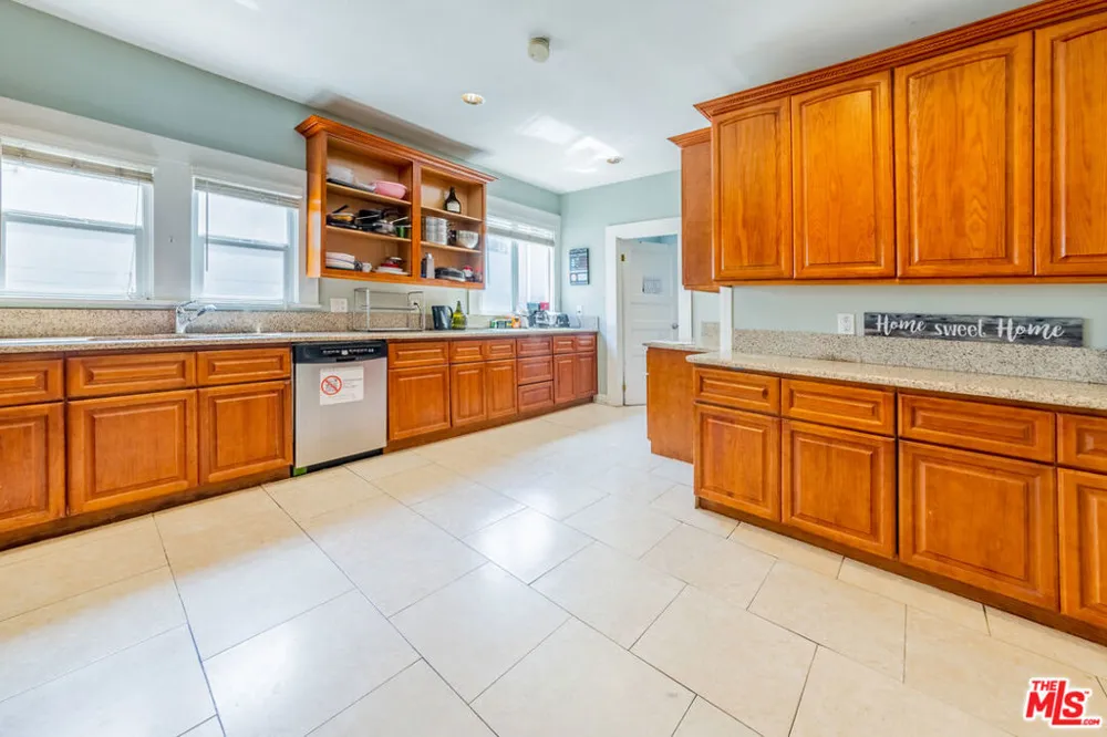 107 S Rampart Boulevard Los Angeles, CA 90057