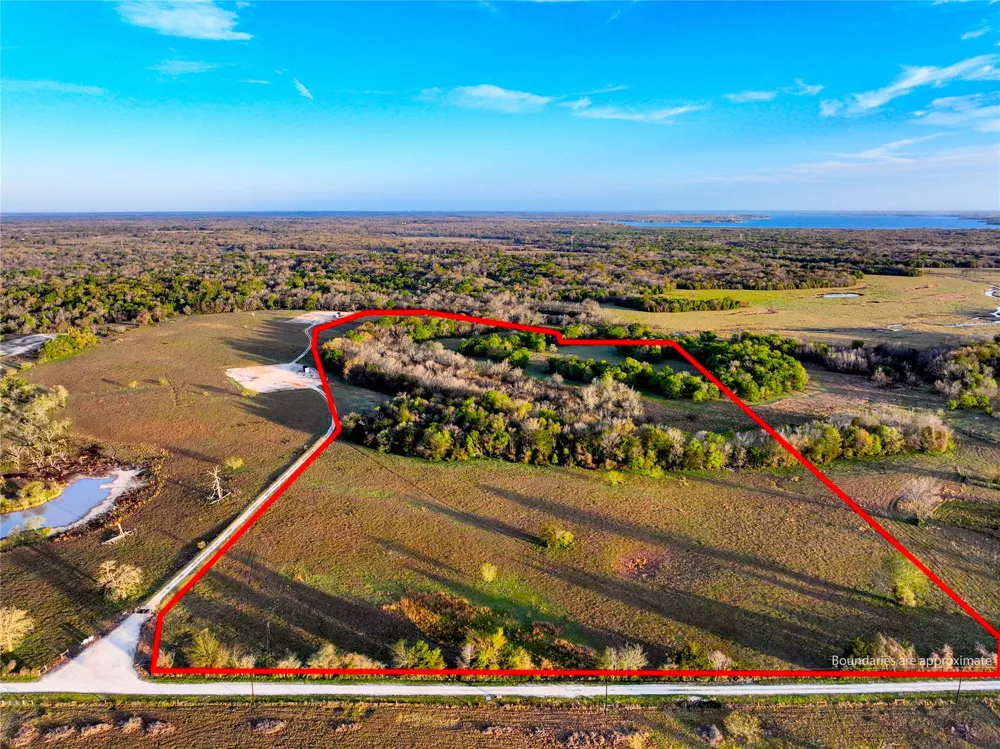 CR 386 Marquez, TX 77865