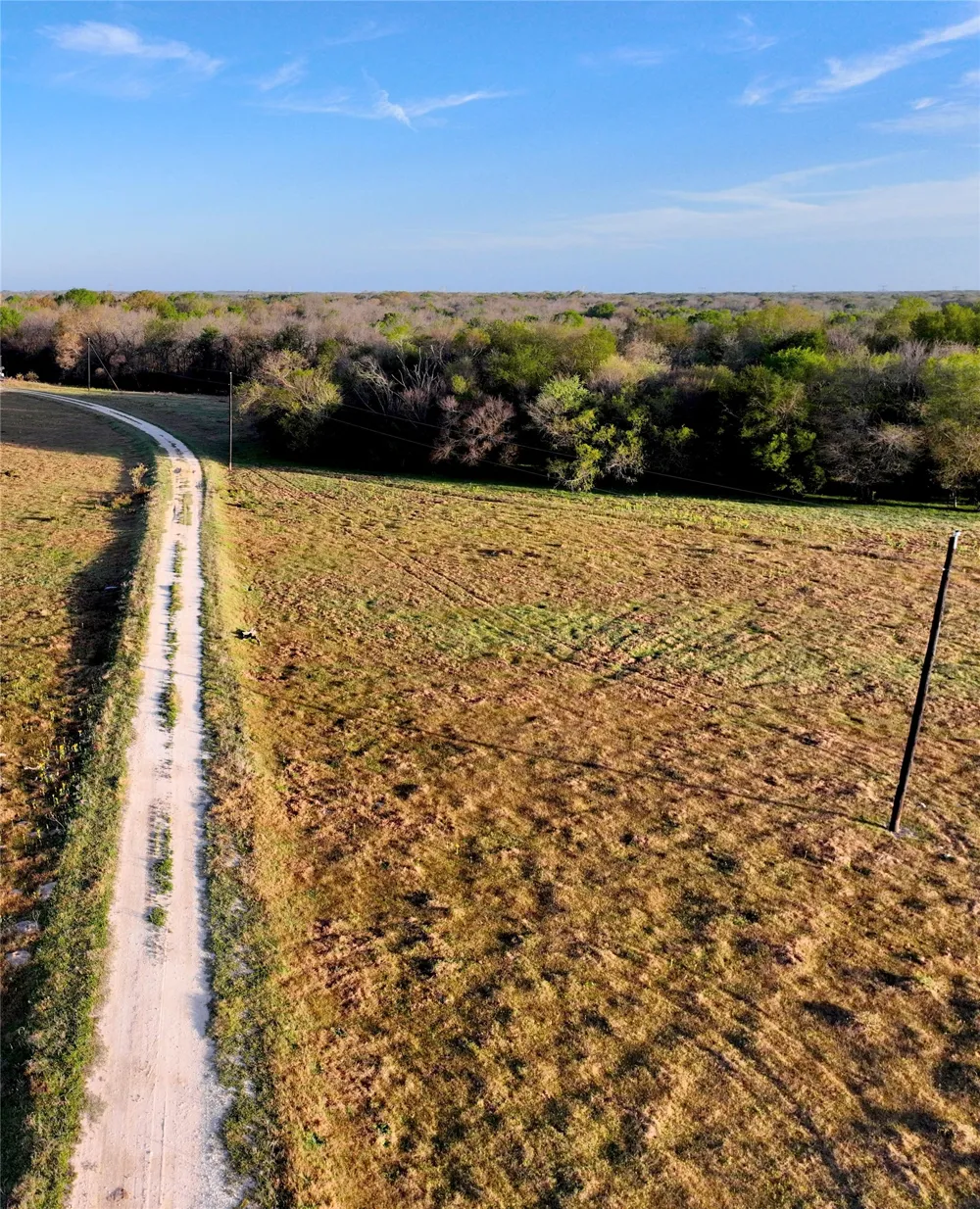 CR 386 Marquez, TX 77865