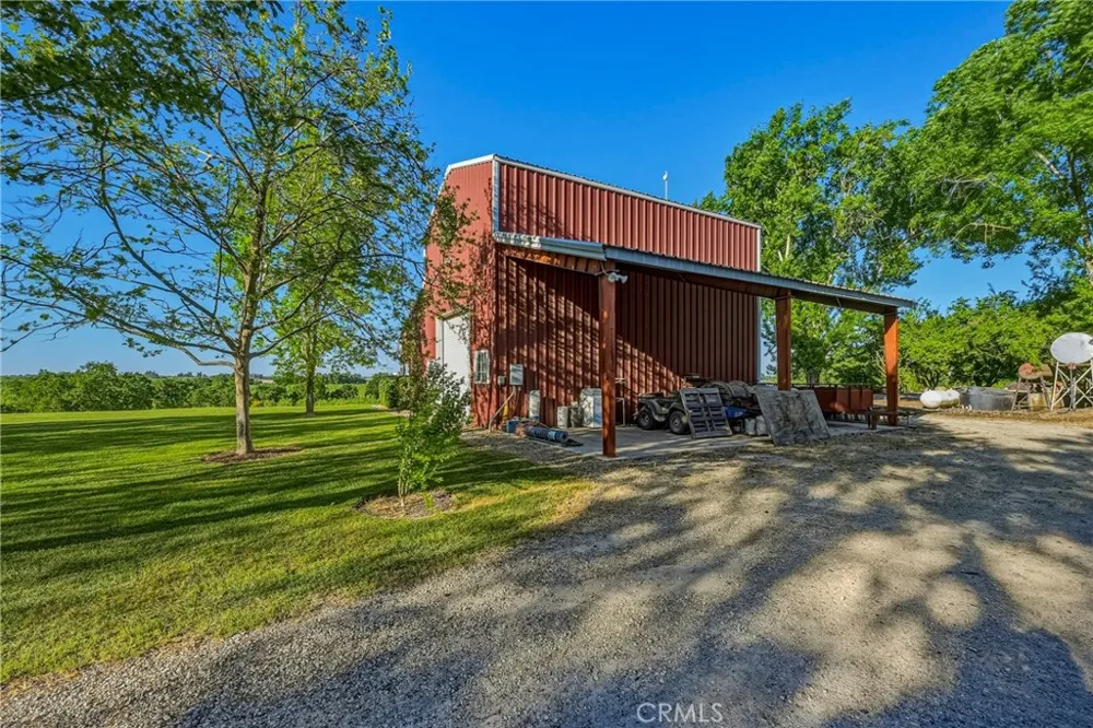 11126 Livingston Cressey Road Livingston, CA 95334