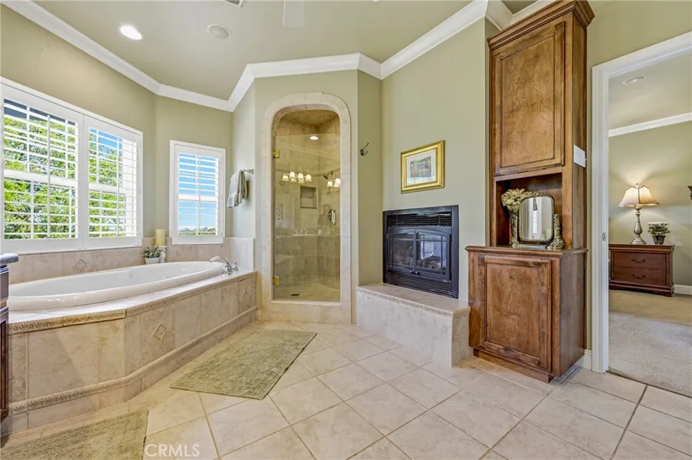 11126 Livingston Cressey Road Livingston, CA 95334