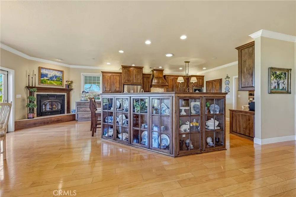 11126 Livingston Cressey Road Livingston, CA 95334