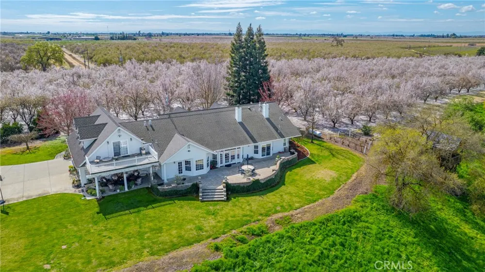 11126 Livingston Cressey Road Livingston, CA 95334