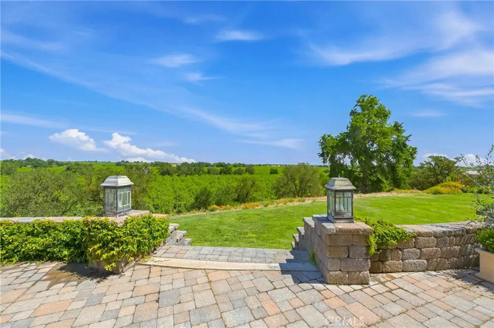 11126 Livingston Cressey Road Livingston, CA 95334