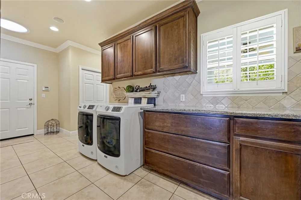 11126 Livingston Cressey Road Livingston, CA 95334