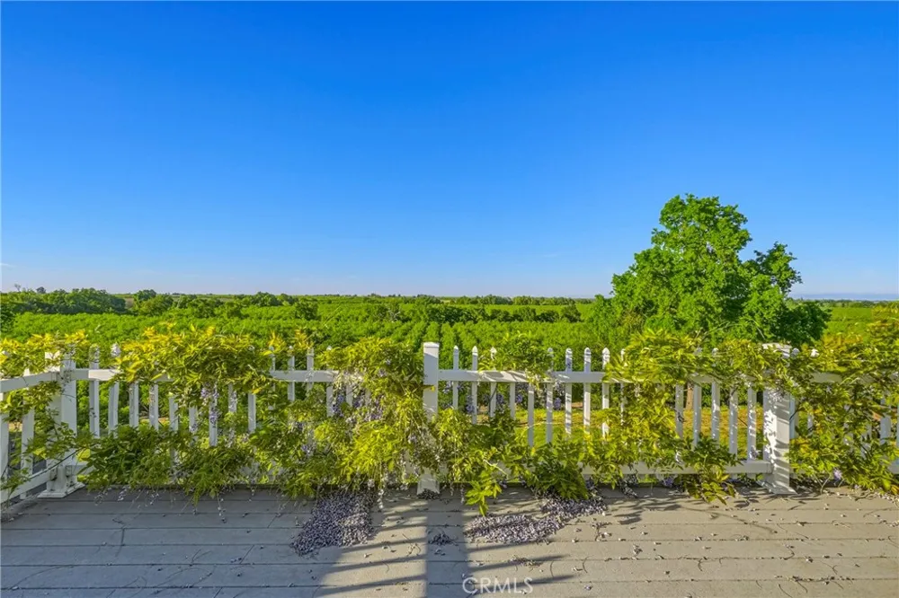 11126 Livingston Cressey Road Livingston, CA 95334