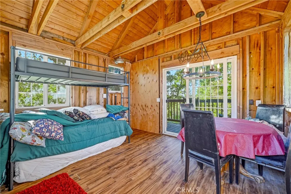 11126 Livingston Cressey Road Livingston, CA 95334