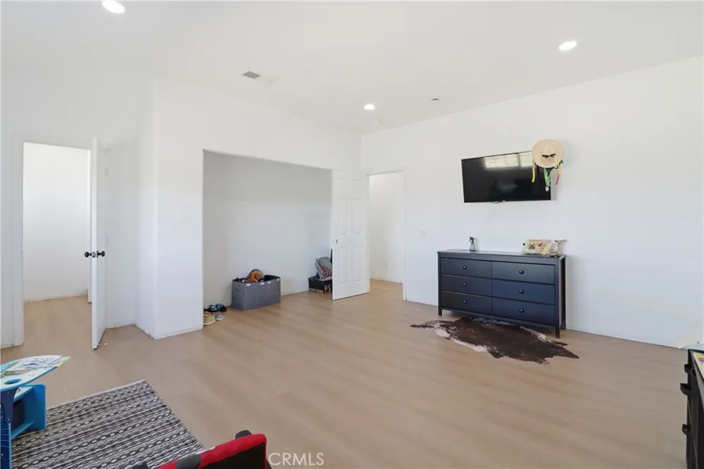 7576 Sunset Phelan, CA 92371