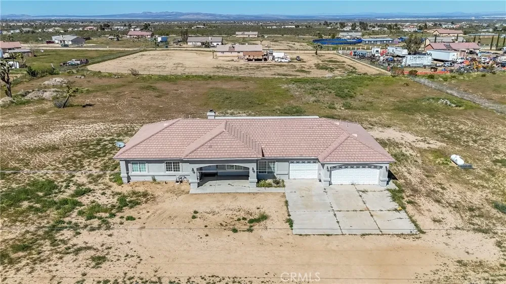 7576 Sunset Phelan, CA 92371