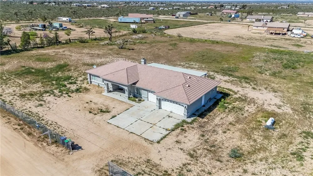 7576 Sunset Phelan, CA 92371