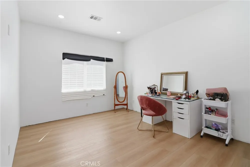 7576 Sunset Phelan, CA 92371