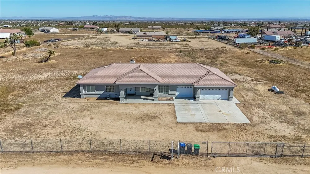 7576 Sunset Phelan, CA 92371