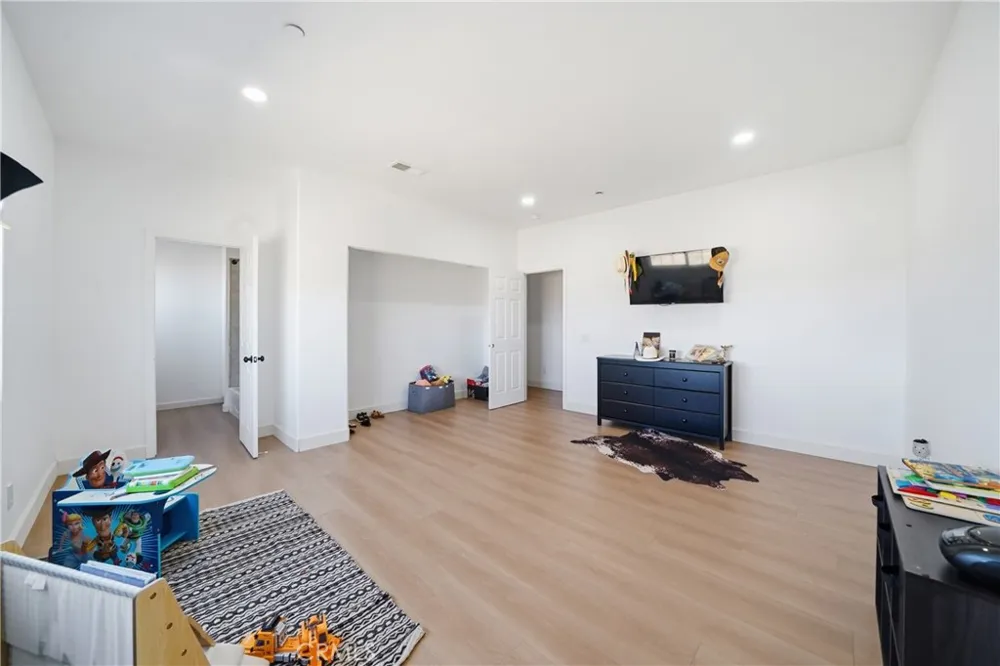 7576 Sunset Phelan, CA 92371
