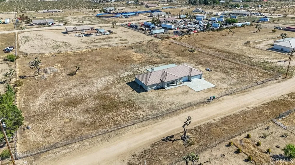 7576 Sunset Phelan, CA 92371