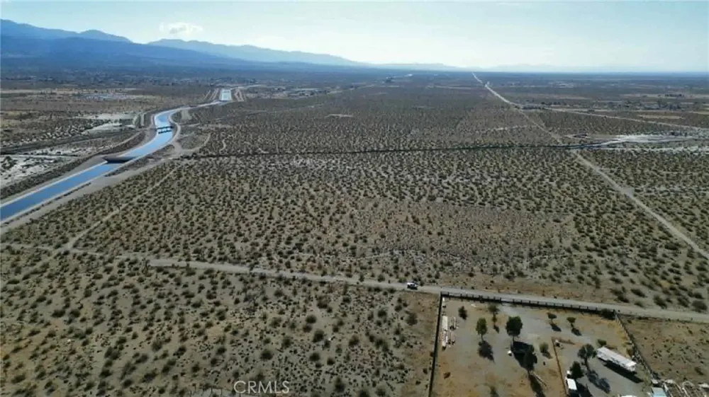 2025 Dos Palmas Phelan, CA 92371