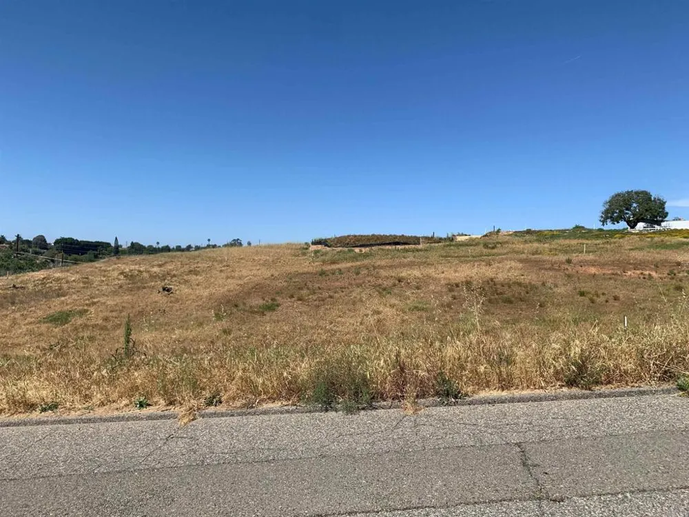 4 Camino De Nog Fallbrook, CA 92028