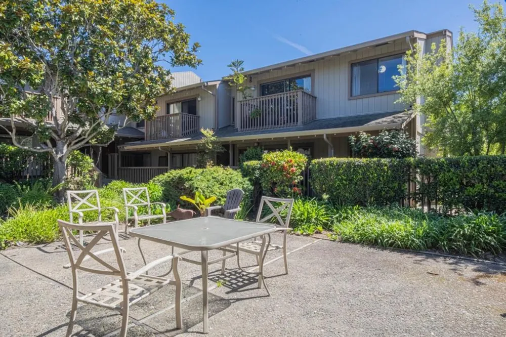 515 Ramona Court #1 Monterey, CA 93940