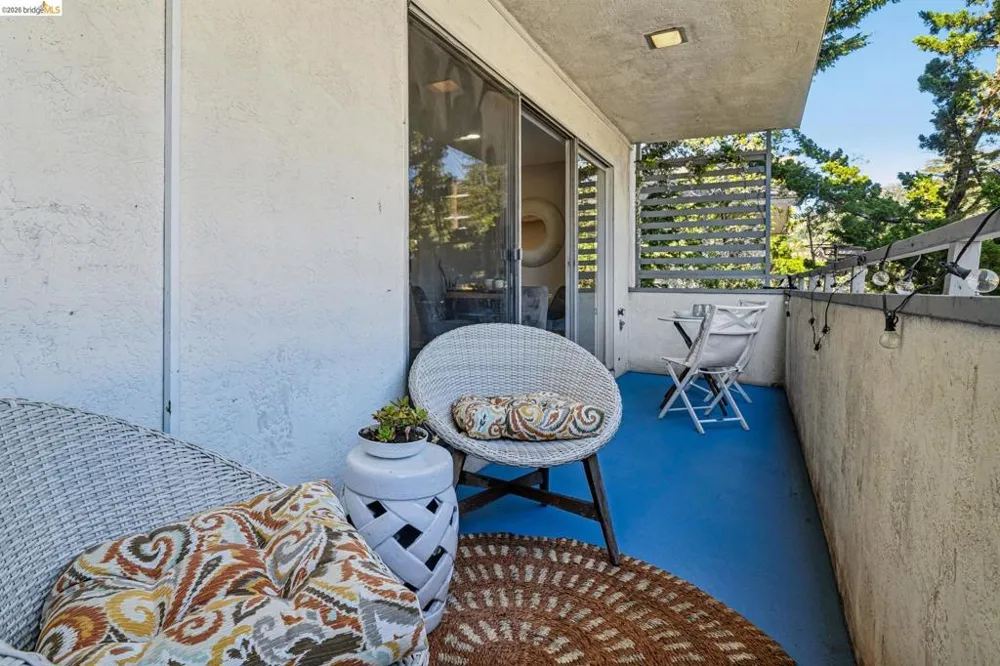 2614 Warring St #6 Berkeley, CA 94704