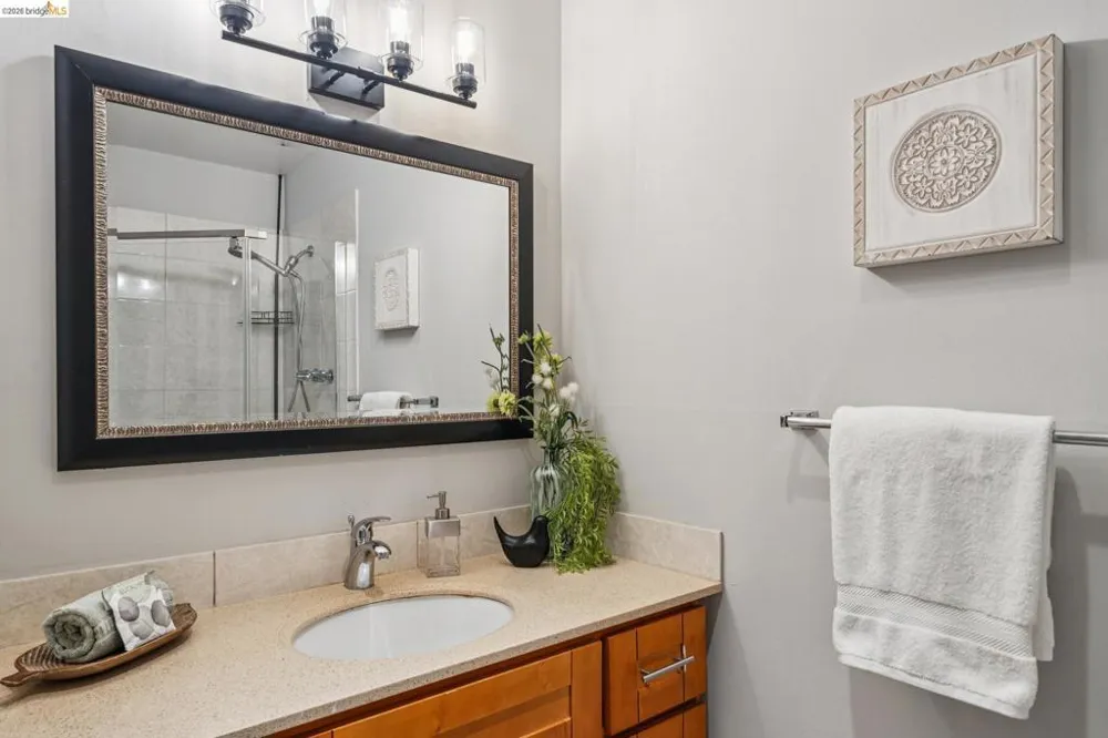 2614 Warring St #6 Berkeley, CA 94704