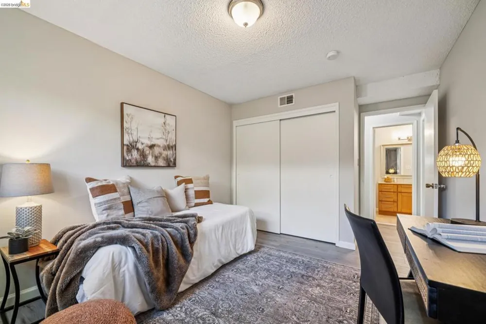 2614 Warring St #6 Berkeley, CA 94704